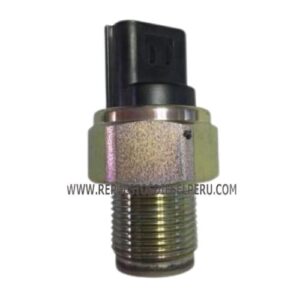 Alternative view of SENSOR DE PRESION DE COMBUSTIBLEISUZU FVR - 6K1 MODELO ISUZU FVZ